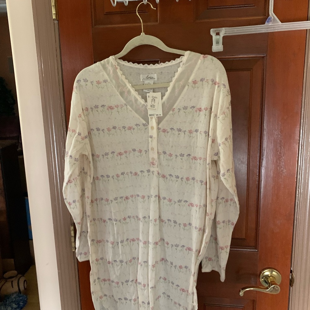 New Long sleeve Sleep shirt